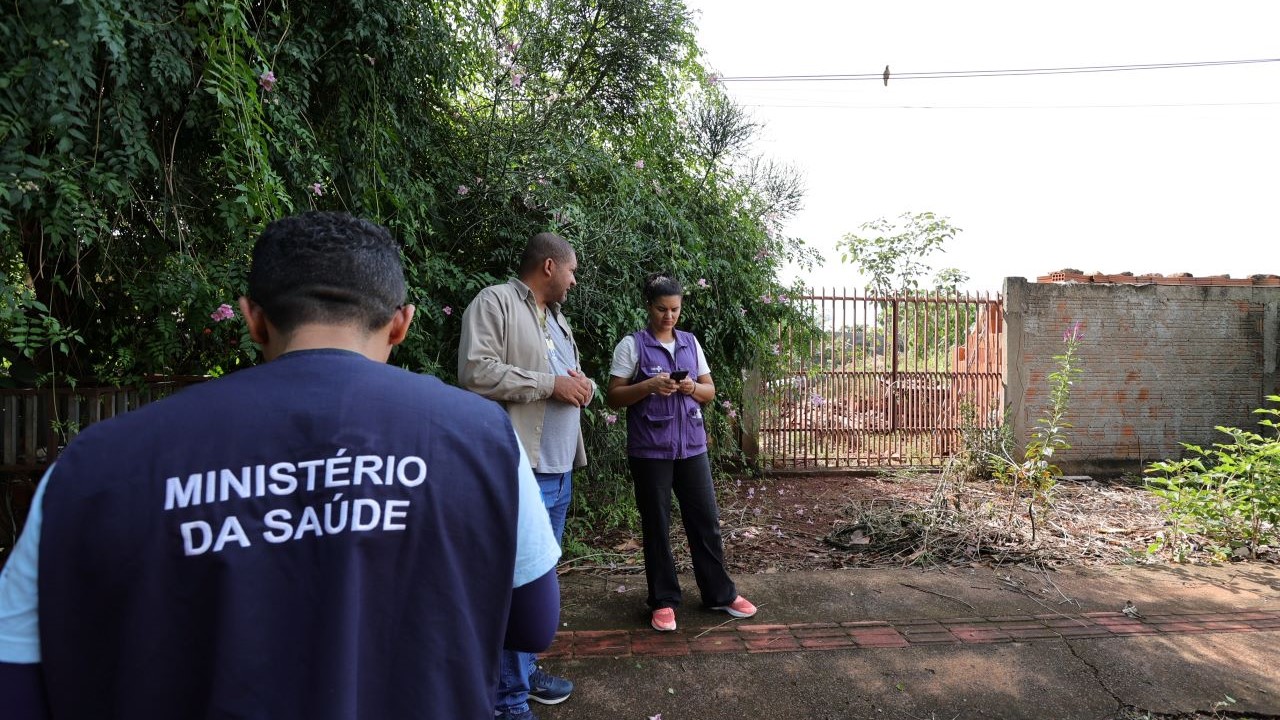 CCZ vistoria mais 1.428 imóveis e identifica 5 focos de Chikungunya CCZ vistoria mais 1.428 imóveis e identifica 5 focos de Chikungunya