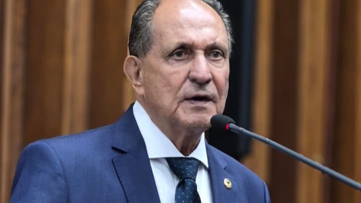Educação em Dourados e turismo em Costa Rica recebem apoio de Zé Teixeira
