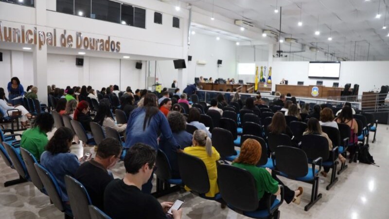 Apresentado em audiência pública resultados do Plano Municipal de Educação Apresentado em audiência pública resultados do Plano Municipal de Educação