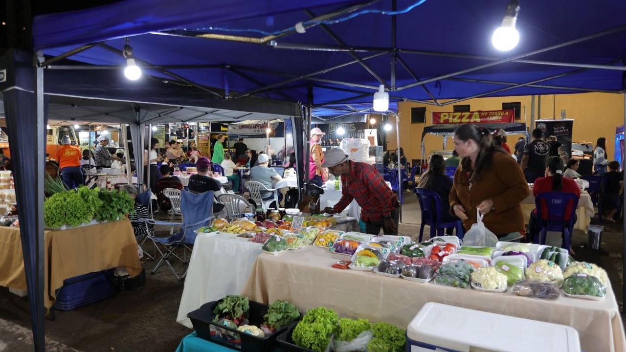 Parque dos Ipês tem programação especial com feiras gastronômica e de economia solidária Parque dos Ipês tem programação especial com feiras gastronômica e de economia solidária