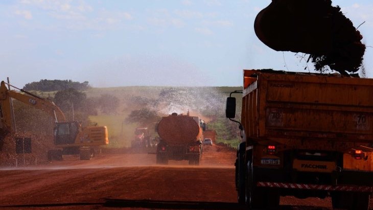 Corredor de integração e prosperidade, obra na rodovia MS-355 inicia em pleno vapor Corredor de integração e prosperidade, obra na rodovia MS-355 inicia em pleno vapor