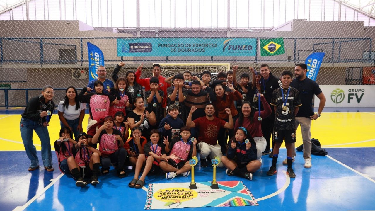 Jogos de Outono de Dourados definem os campeões do futsal