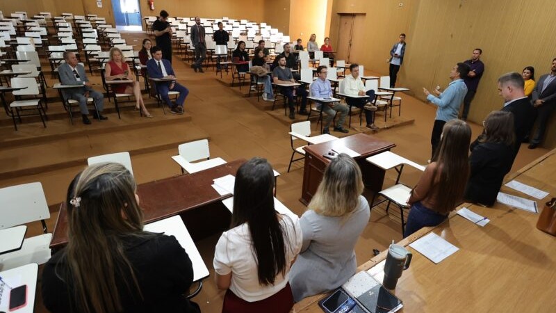 Prefeitura reforça saúde e procuradoria com posse de novos servidores concursados