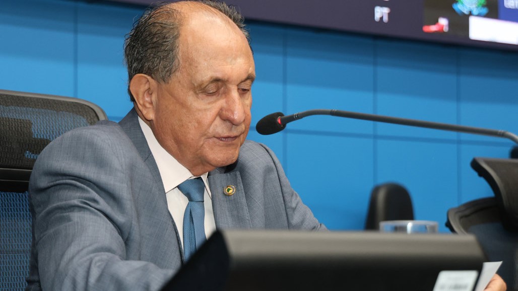 Ivinhema: Zé Teixeira tenta assegurar transporte de pacientes e reparos na BR-376
