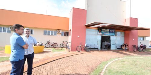 Prefeito Marçal Filho e secretário de Planejamento, Fábio Luís, vistoriaram a revitalização em andamento da UBS Ildefonso Pedroso – Foto: A. Frota