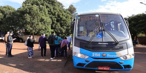 Retomada do transporte público entre Dourados e distrito Itahum era muito aguardado pelos moradores do distrito – Fotos: A. Frota