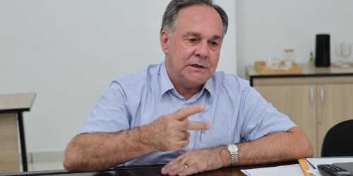 Secretário de Serviços Urbanos, Luis Roberto, anuncia ação para manter cidade mais limpa – Foto: A. Frota