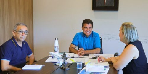Perfeito Marçal Filho e o secretário João Alcântara reunidos com a presidente da Câmara, Liandra Brambilla – Foto: A. Frota