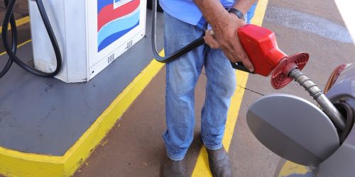 Preço médio da gasolina em Dourados é hoje 3,36% maior que em novembro do ano passado. Foto: A. Frota