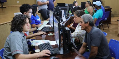 Central de Matrículas funciona no auditório da Prefeitura – Foto: A. Frota