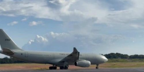 Avião da FAB enviado para transportar imigrantes deportados dos EUA - (crédito: FAB/Divulgação)