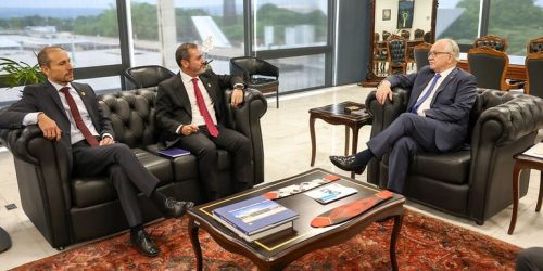 Edson Fachin recebe diretor-geral da PF