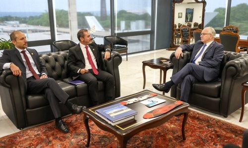 Edson Fachin recebe diretor-geral da PF