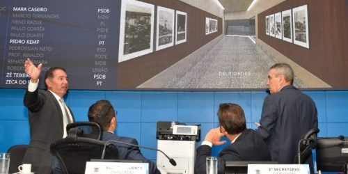 Após a aprovação, o projeto arquitetônico do novo plenário foi oficialmente apresentado pelo presidente Gerson Claro