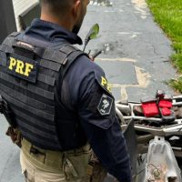PRF prende motociclista com cocaína em Dourados