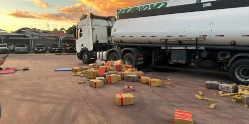 Polícia Federal apreende carreta com cerca de 8 toneladas de drogas, arma e munições em MS