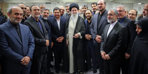Reunião dos membros do 13º Gabinete / Foto - Khamenei.ir