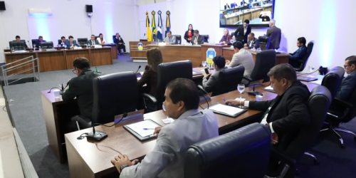 Câmara de Dourados recebe profissionais de enfermagem e apoia luta por valorização da categoria