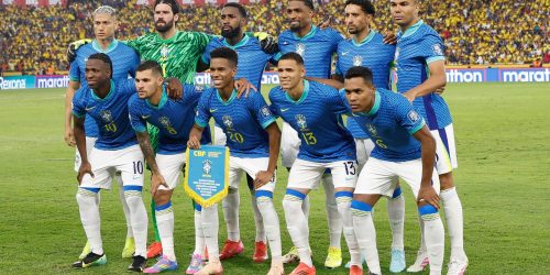 Jogadores posam para foto tradicional antes de a bola rolar
Créditos: Rafael Ribeiro / CBF