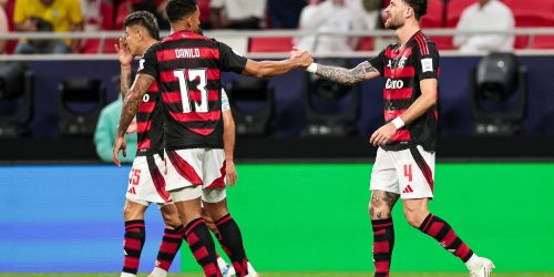 Danilo e Léo Pereira durante partida contra o Pyramids
Foto: Gilvan de Souza/Flamengo