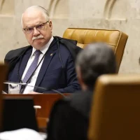 Em meio a crise, Fachin cancela sessão plenária desta quarta-feira