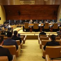 Pedido de vista suspende discussão sobre julgamento conjunto de duas petições do caso Master 