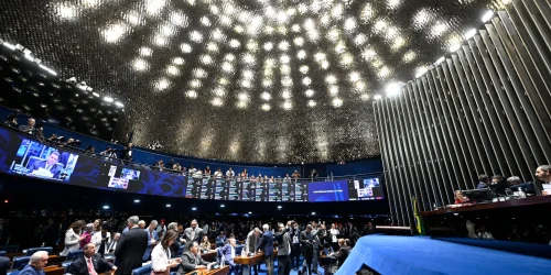 Senado aprova fim da escala 6×1 com redução da jornada para 40 horas semanais