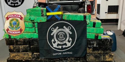 PF Apreende 526 kg de Maconha em Embarcação no Rio Paraná