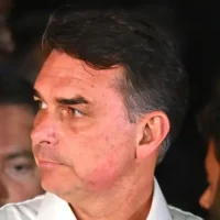 Flávio Bolsonaro chega aos Estados Unidos