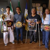 Prefeito recebe campeão de karatê e organizadores de estadual de basquete