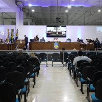 Câmara de Dourados aprova reajuste salarial de 5,4% para a educação municipal