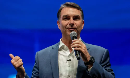 Flávio diz que vai ao debate Band/Jovem Pan após Lula confirmar presença