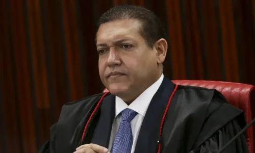 Ministro Nunes Marques marca julgamento em plenário do TSE sobre caso de Flávio e Nossa Senhora