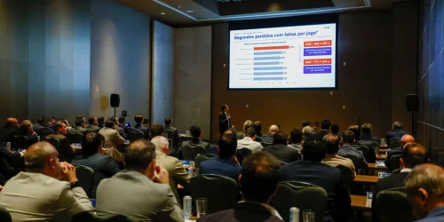 Em reunião, CBF e clubes aprovam adoção das regras introduzidas na Copa do Mundo para o futebol brasileiro em caráter imediatoLuciana Vermell / CBF