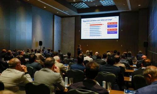 Em reunião, CBF e clubes aprovam adoção das regras introduzidas na Copa do Mundo para o futebol brasileiro em caráter imediatoLuciana Vermell / CBF