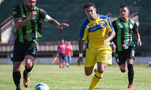 DAC e CRA fizeram um grande jogo no Douradão, com seis gols e classificação do time da casa (Foto: Marcelo Berton/@berton_shots_jpn