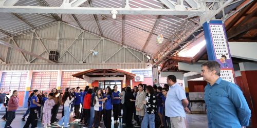 Prefeito Marçal Filho verifica obra do refeitório da Escola Rosa Câmara realizada durante o recesso escolar que oferece mais segurança e comodidade para a comunidade escolar- Foto: A. Frota