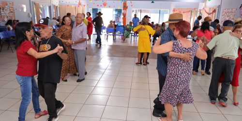 Tarde animada com muita dança marcou retomada das atividades do CCI Maria Martiniano de Brito, no Parque das Nações I – Fotos: A. Frota