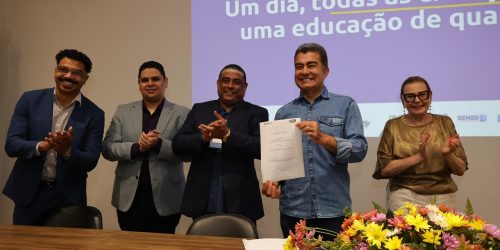 Lançamento do programa Lampiar ocorreu nesta sexta-feira durante encontro de apresentação entre diretores, coordenadores e equipe de formação – Foto: A. Frota