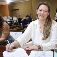 Dourados empossa novos servidores e reforça equipes da Saúde e da Administração