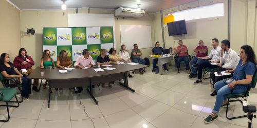 Comissão Eleitoral define os últimos detalhes para a eleição da presidência do Previd nesta sexta-feira. Divulgação/Assecom