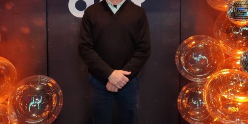 O secretário de Desenvolvimento Econômico e Inovação, Antônio Freire, ao chegar para a solenidade de homenagem ao cooperativismo de Dourados. Divulgação/Assecom