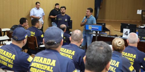 Reunião no auditório da prefeitura marcou a apresentação do plano de atuação da Guarda Municipal de Dourados. Foto: A. Frota