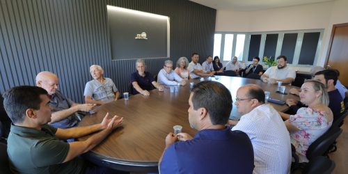 Momento de oficialização do convênio foi bastante celebrado pelo prefeito Marçal Filho, vice-governador José Carlos Barbosa, presidente da Câmara Liandra Brambilla e representantes de instituições diversas
