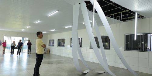 Prefeito Marçal Filho vistoriou o espaço e determinou que a Semsur realizasse os serviços de manutenção e a troca imediata do forro pela empresa Planew Engenharia – Foto: A. Frota