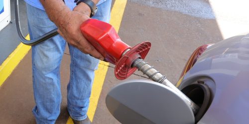 Procon divulgou hoje nova pesquisa do preço dos combustíveis em postos de Dourados, incluindo distritos. Foto: A. Frota