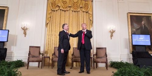 Foto - Official White House Photo by Shealah Craighead