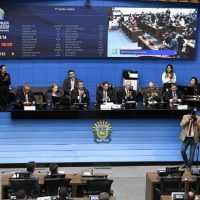 Aliança entre poderes e trabalho pelo desenvolvimento socioeconômico de MS marcam abertura do ano legislativo
