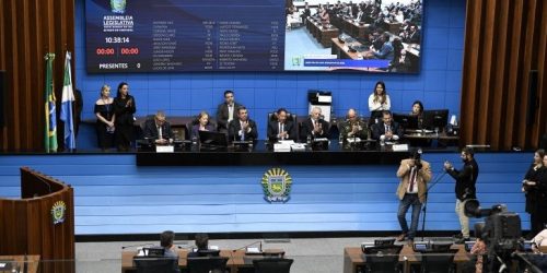 Aliança entre poderes e trabalho pelo desenvolvimento socioeconômico de MS marcam abertura do ano legislativo