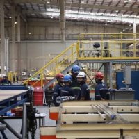 MS gerou 1.938 empregos formais no bimestre, com destaque para Construção e Serviços